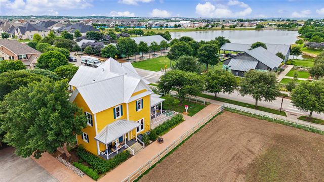 605 Fenceline Drive, Argyle, TX 76226
