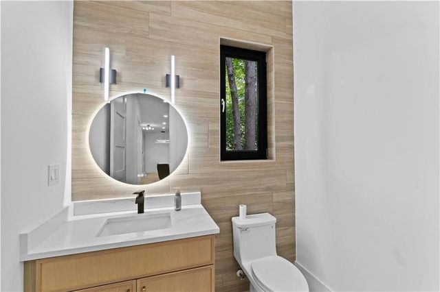 2709 Collins Hill Road, Lawrenceville, GA 30043