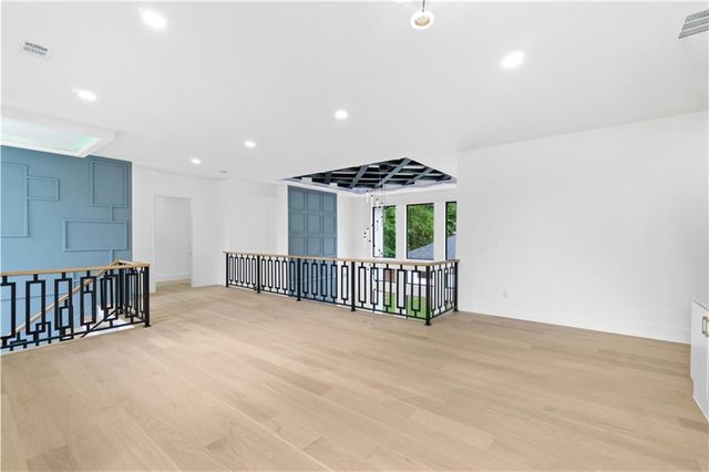 2709 Collins Hill Road, Lawrenceville, GA 30043