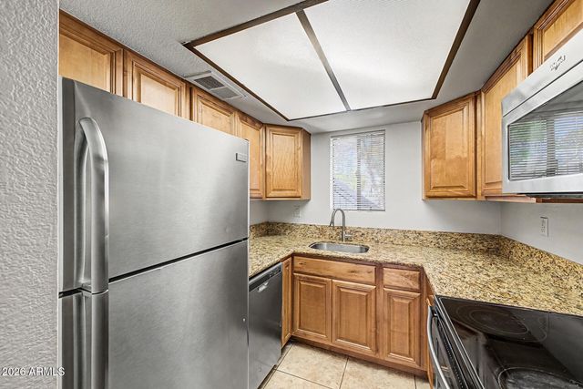 1215 E LEMON Street 107, Tempe, AZ 85281