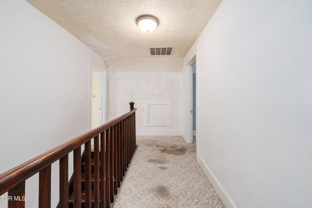 1058 Smalling Road, Johnson City, TN 37601