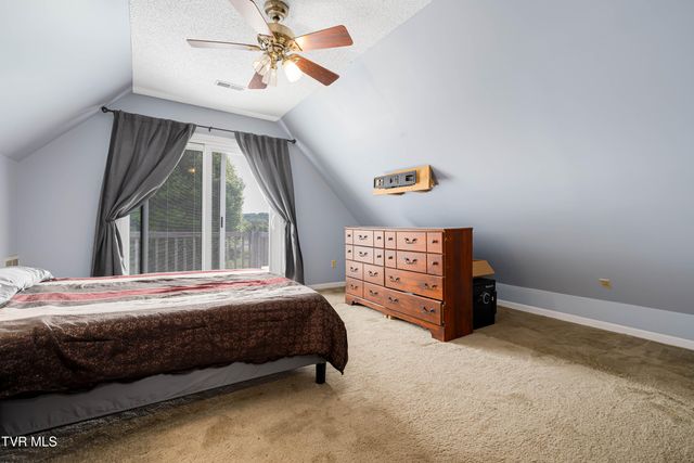 1058 Smalling Road, Johnson City, TN 37601