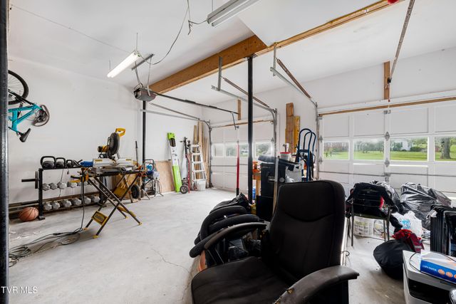 1058 Smalling Road, Johnson City, TN 37601
