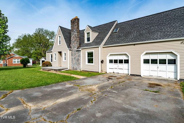 1058 Smalling Road, Johnson City, TN 37601