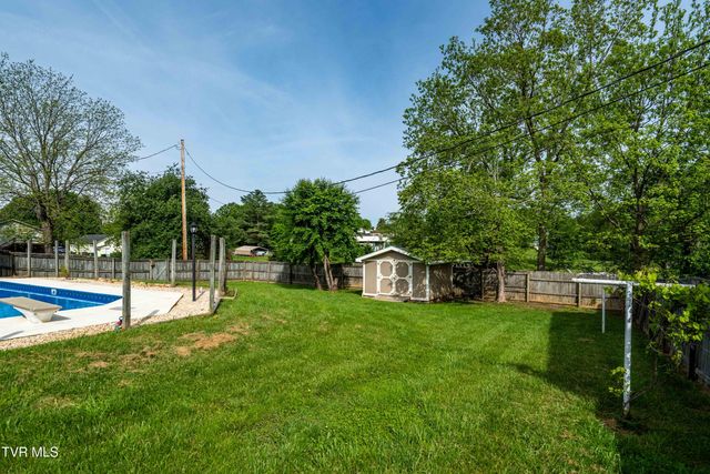 1058 Smalling Road, Johnson City, TN 37601