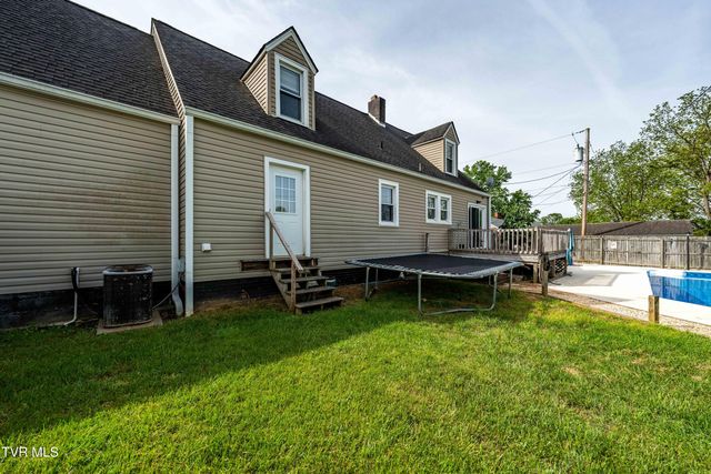 1058 Smalling Road, Johnson City, TN 37601
