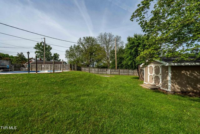 1058 Smalling Road, Johnson City, TN 37601