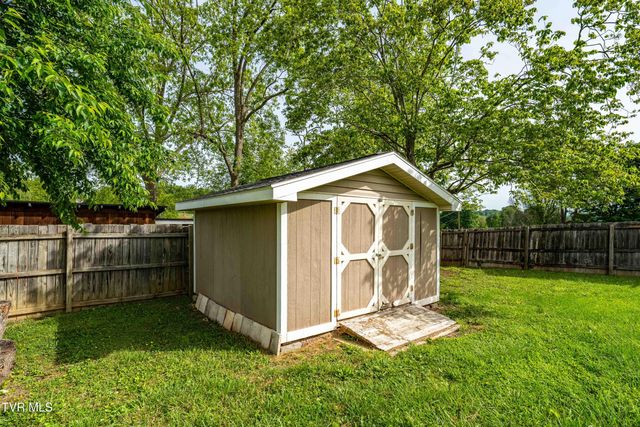 1058 Smalling Road, Johnson City, TN 37601