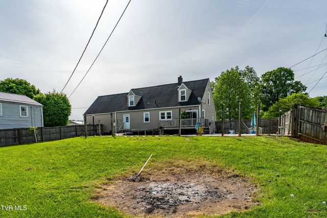 1058 Smalling Road, Johnson City, TN 37601