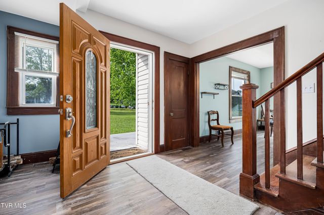 1058 Smalling Road, Johnson City, TN 37601