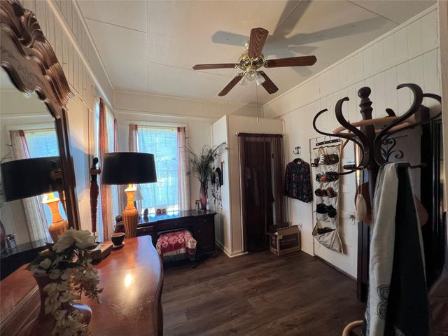 204 Brewster ST, Florence, TX 76527