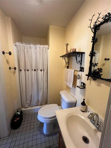 204 Brewster ST, Florence, TX 76527