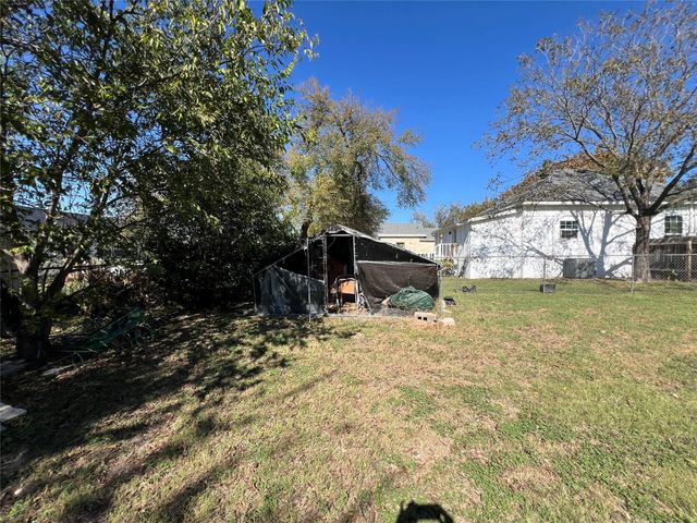 204 Brewster ST, Florence, TX 76527