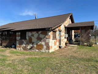 204 Brewster ST, Florence, TX 76527