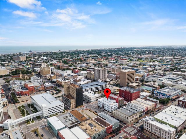 2102 Mechanic Street 305, Galveston, TX 77550