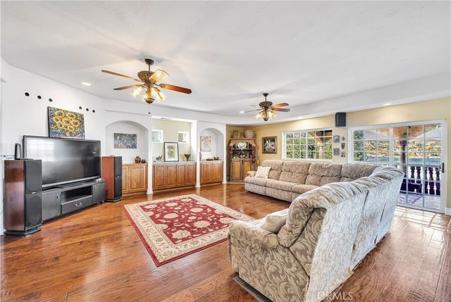 21990 Village Way, Canyon Lake, CA 92587