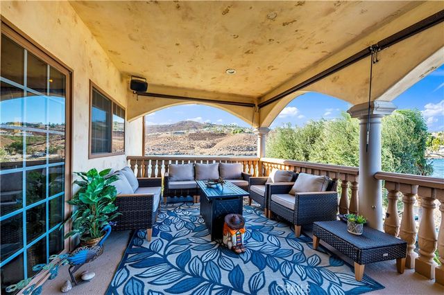 21990 Village Way, Canyon Lake, CA 92587