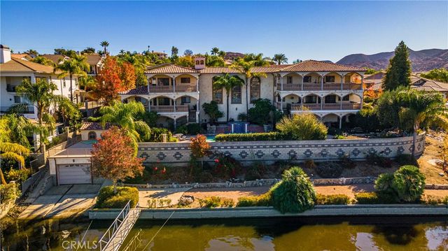 21990 Village Way, Canyon Lake, CA 92587