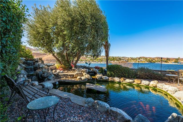 21990 Village Way, Canyon Lake, CA 92587
