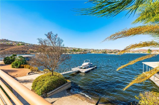21990 Village Way, Canyon Lake, CA 92587