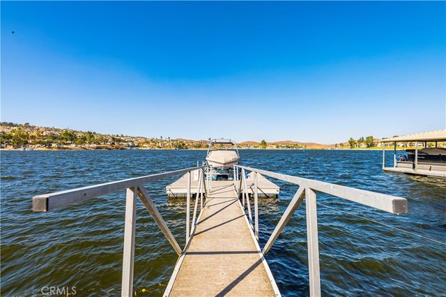 21990 Village Way, Canyon Lake, CA 92587