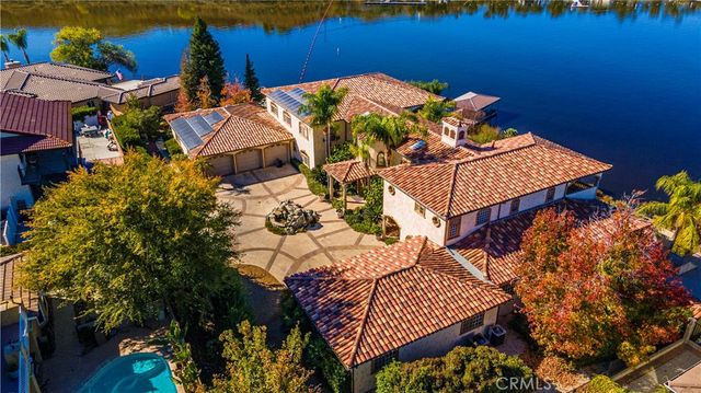 21990 Village Way, Canyon Lake, CA 92587