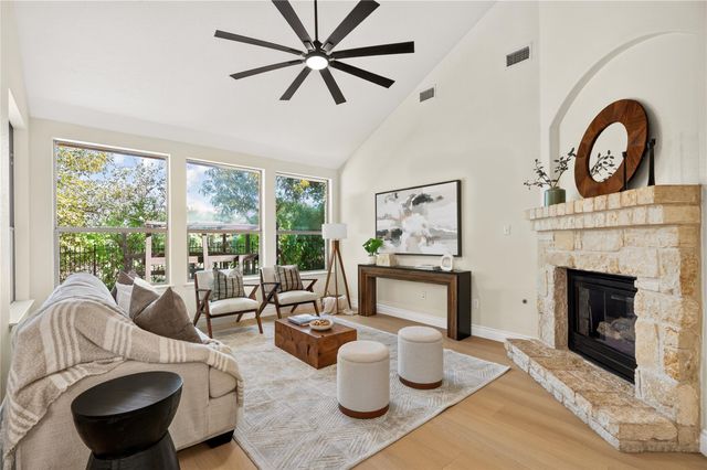 212 Great Circle CV, Austin, TX 78717