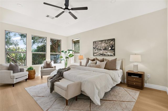 212 Great Circle CV, Austin, TX 78717