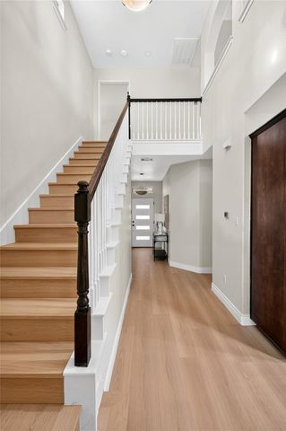 212 Great Circle CV, Austin, TX 78717