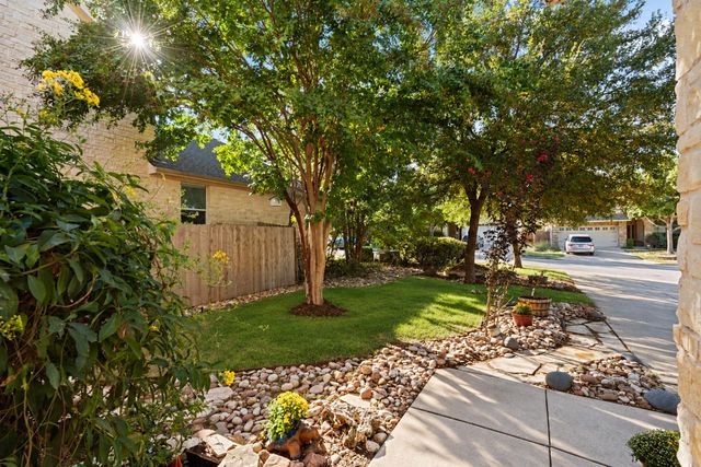 212 Great Circle CV, Austin, TX 78717
