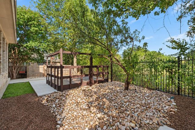 212 Great Circle CV, Austin, TX 78717