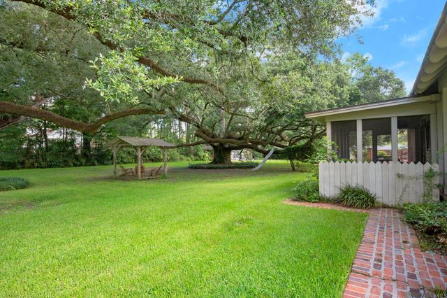 13505 N Amiss Rd, Baton Rouge, LA 70810
