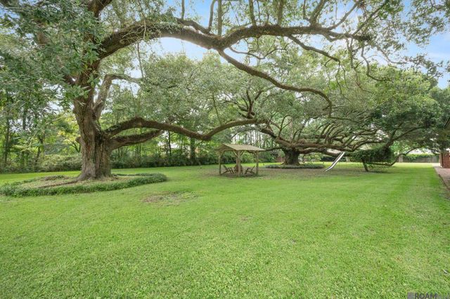 13505 N Amiss Rd, Baton Rouge, LA 70810