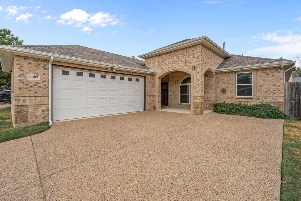 3807 Winding Road, Arlington, TX 76016 — photo 2