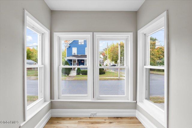 23 4th Street, Glens Falls, NY 12801