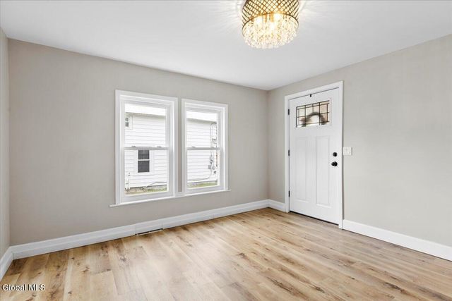 23 4th Street, Glens Falls, NY 12801