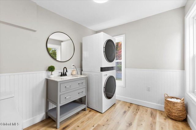 23 4th Street, Glens Falls, NY 12801