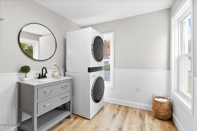 23 4th Street, Glens Falls, NY 12801