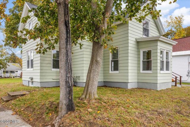 23 4th Street, Glens Falls, NY 12801