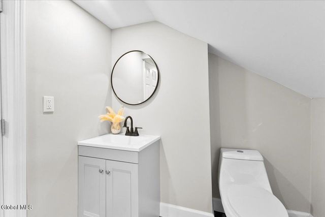 23 4th Street, Glens Falls, NY 12801