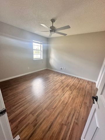 2406 16th Street, Bentonville, AR 72712