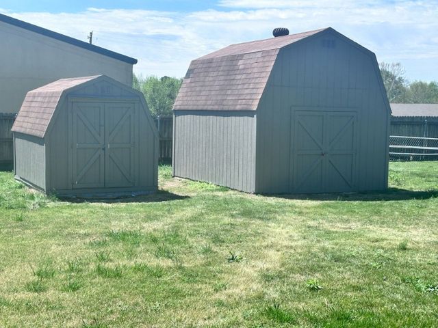 2406 16th Street, Bentonville, AR 72712