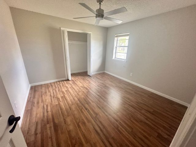 2406 16th Street, Bentonville, AR 72712