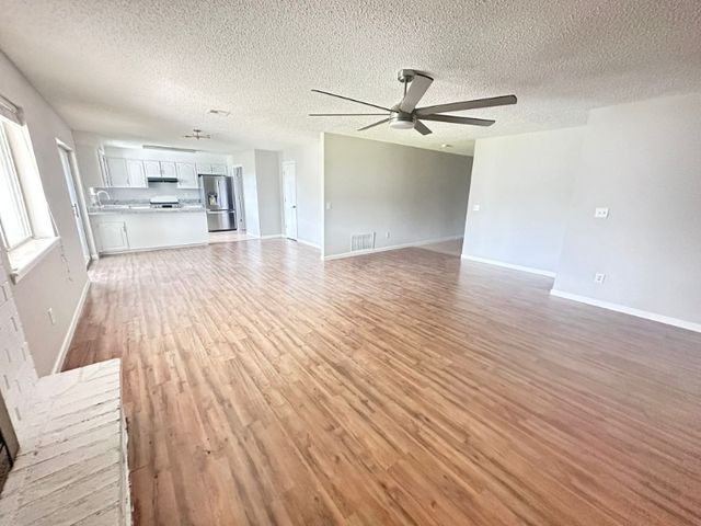 2406 16th Street, Bentonville, AR 72712