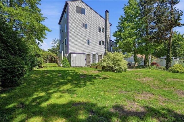 92 Lookout Point Rd, Plymouth, MA 02360