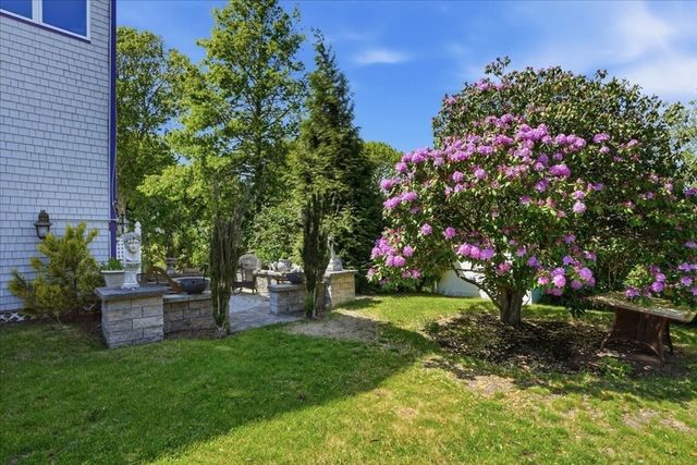 92 Lookout Point Rd, Plymouth, MA 02360