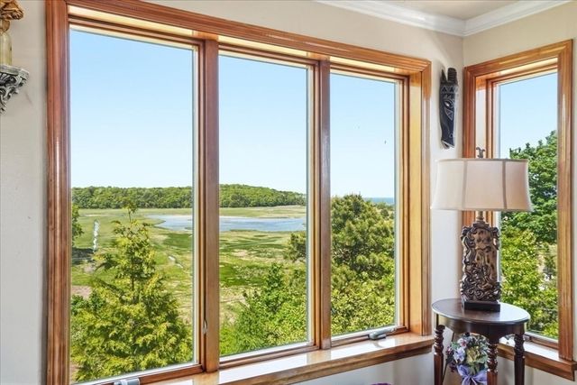 92 Lookout Point Rd, Plymouth, MA 02360