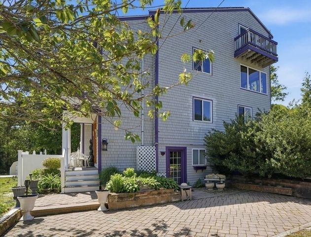 92 Lookout Point Rd, Plymouth, MA 02360