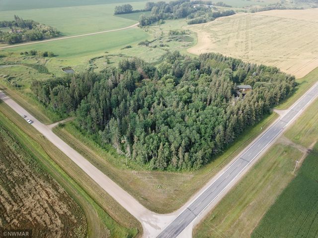 25913 County Road 129, Roseau, MN 56751