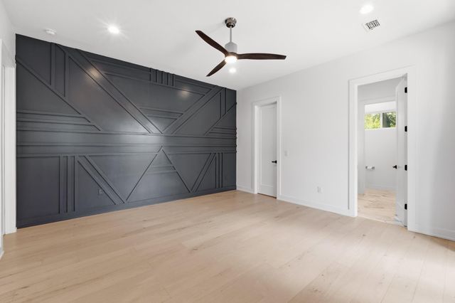 3304 E 17th ST B, Austin, TX 78721